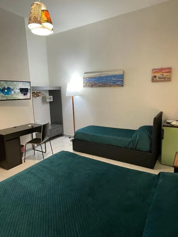 Bed & Breakfast Dante Rooms Naples Italy