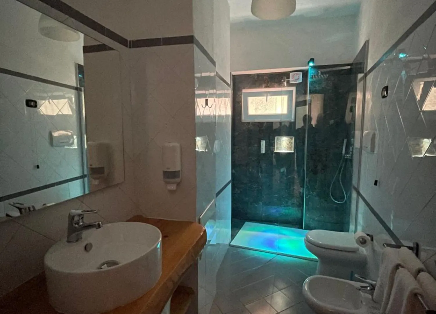 Dante Rooms Naples Bed & Breakfast