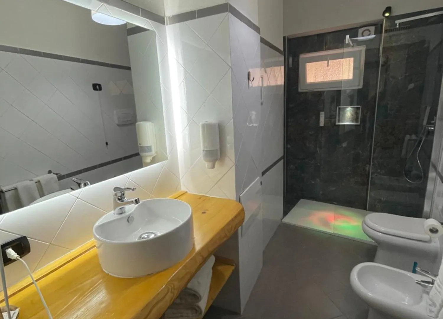 Dante Rooms Неаполь